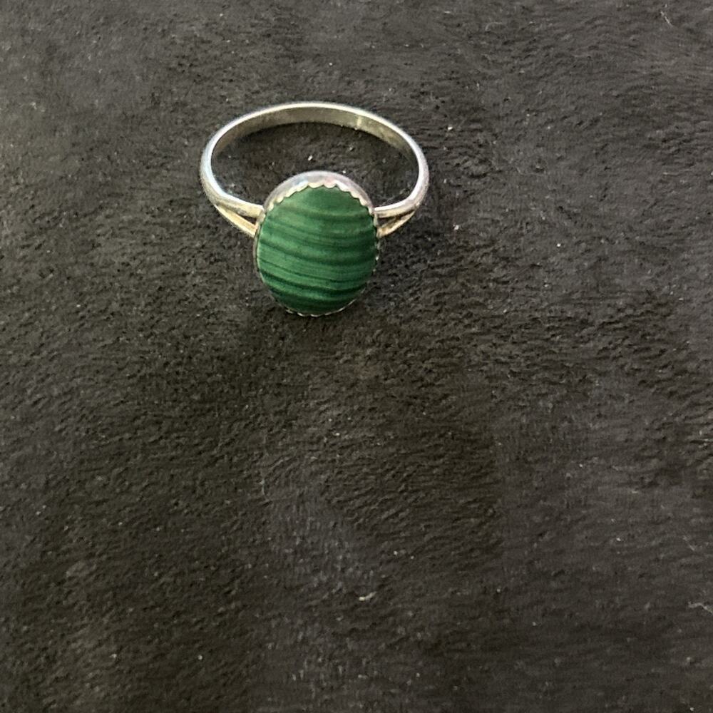 Natural Malachite Oval Gemstone 925 Sterling Silver Ring Size-7 US
